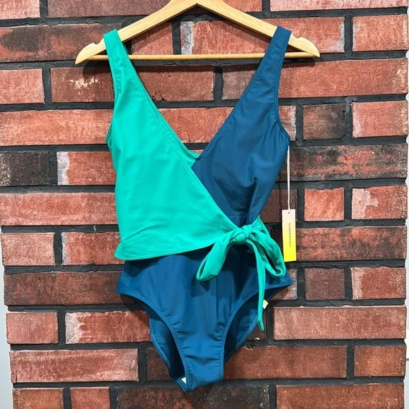 Summer Salt The Perfect Wrap One-Piece - Picture 6 of 13